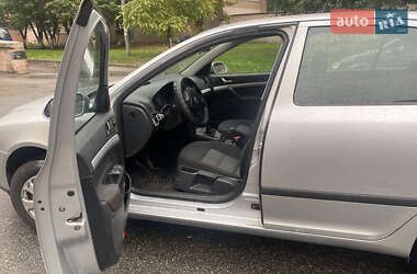 Лифтбек Skoda Octavia 2008 в 