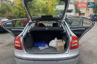 Лифтбек Skoda Octavia 2008 в 