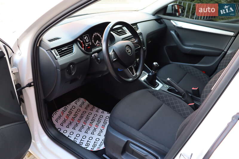 Ліфтбек Skoda Octavia 2019 в Львові