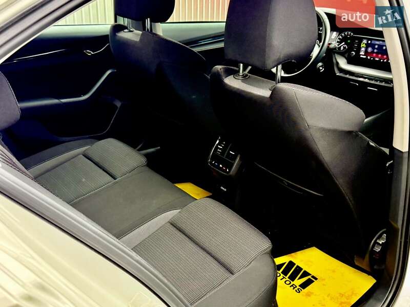 Лифтбек Skoda Octavia 2021 в Киеве