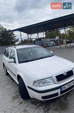 Універсал Skoda Octavia 2004 в Любешові
