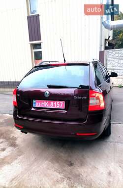 Универсал Skoda Octavia 2009 в 