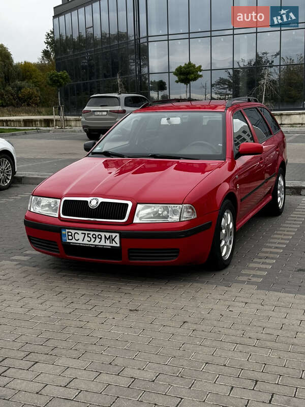 Ліфтбек Skoda Octavia 2003 в Рівному