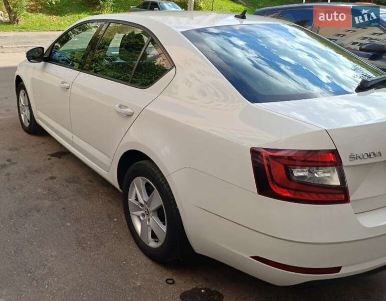 Ліфтбек Skoda Octavia 2018 в Львові