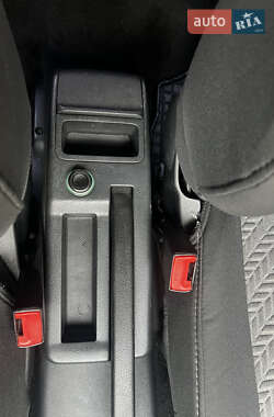 Лифтбек Skoda Octavia 2006 в  фото 35 Лифтбек Skoda Octavia 2006 в