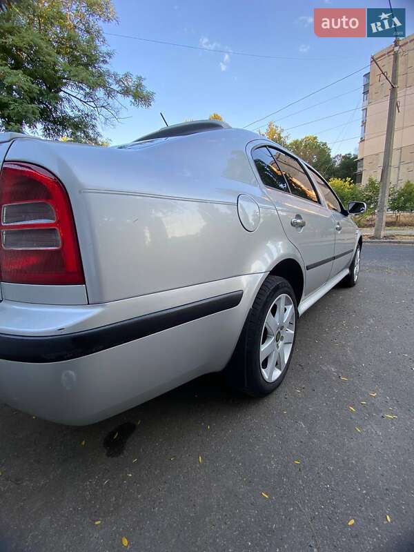 Лифтбек Skoda Octavia 2001 в Одессе
