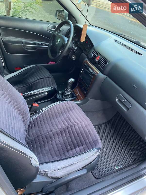 Лифтбек Skoda Octavia 2001 в Одессе