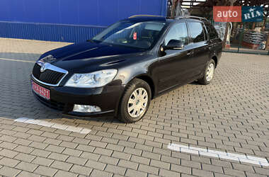 Универсал Skoda Octavia 2010 в Нововолынске