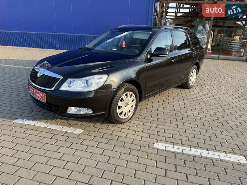Универсал Skoda Octavia 2010 в 