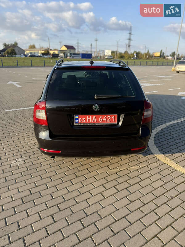 Универсал Skoda Octavia 2010 в Нововолынске
