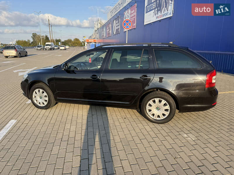 Универсал Skoda Octavia 2010 в Нововолынске