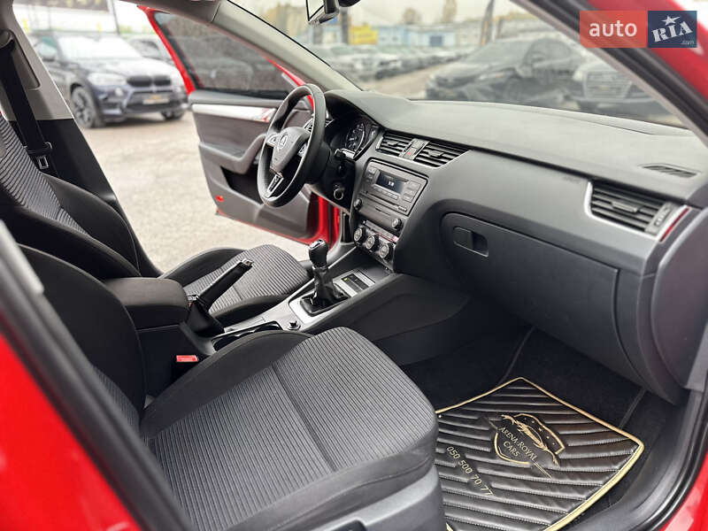 Універсал Skoda Octavia 2013 в Харкові