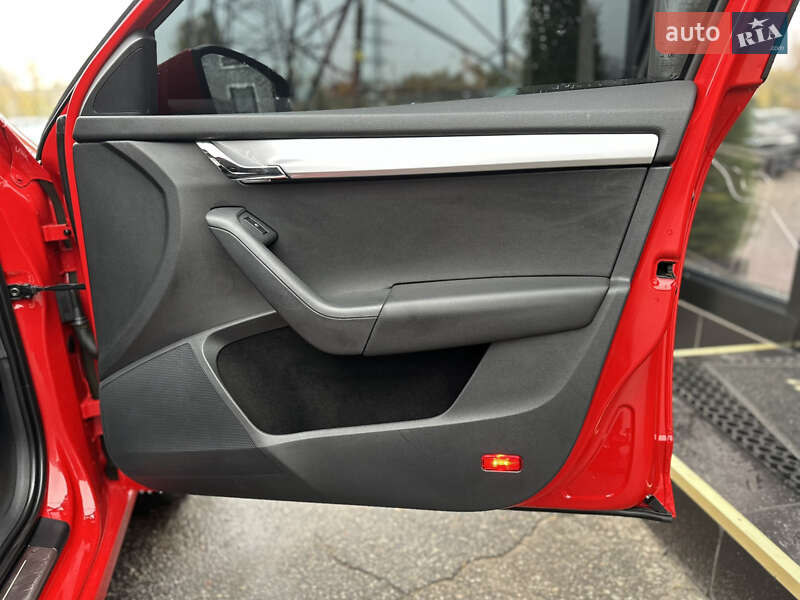 Універсал Skoda Octavia 2013 в Харкові