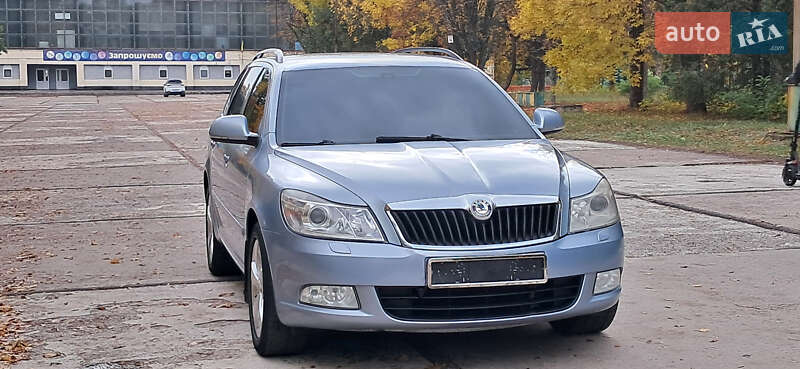 Универсал Skoda Octavia 2010 в Желтых Водах
