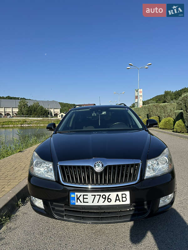 Универсал Skoda Octavia 2010 в Днепре
