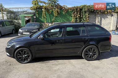 Універсал Skoda Octavia 2010 в  фото 5 Універсал Skoda Octavia 2010 в