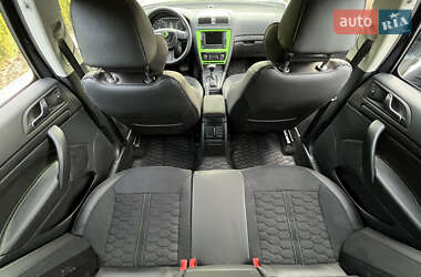 Універсал Skoda Octavia 2010 в  фото 20 Універсал Skoda Octavia 2010 в