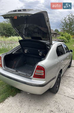Лифтбек Skoda Octavia 2001 в  фото 12 Лифтбек Skoda Octavia 2001 в