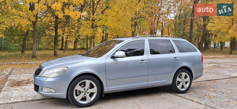 Универсал Skoda Octavia 2010 в Желтых Водах