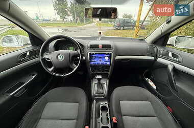 Лифтбек Skoda Octavia 2008 в 