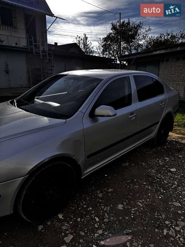 Лифтбек Skoda Octavia 2006 в Бориславе