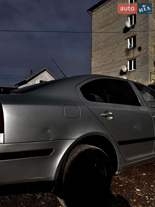 Лифтбек Skoda Octavia 2006 в Бориславе