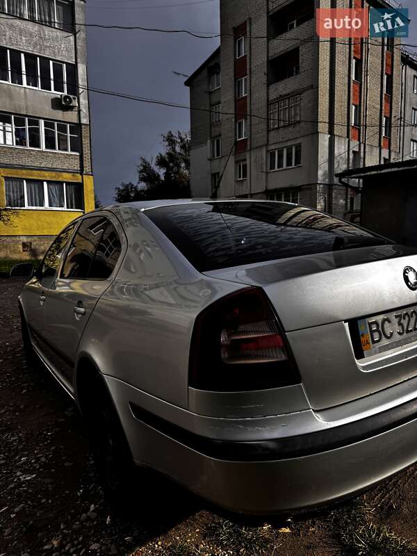 Лифтбек Skoda Octavia 2006 в Бориславе