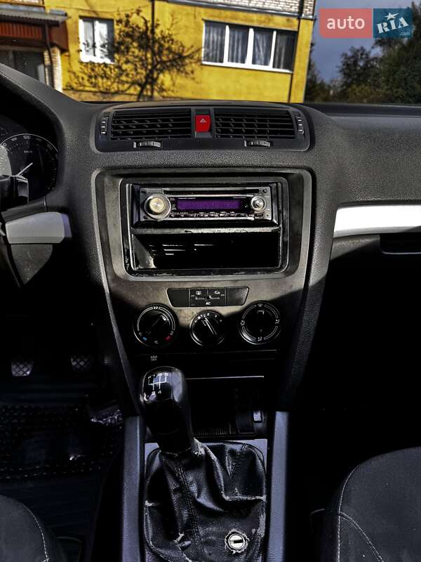 Лифтбек Skoda Octavia 2006 в Бориславе