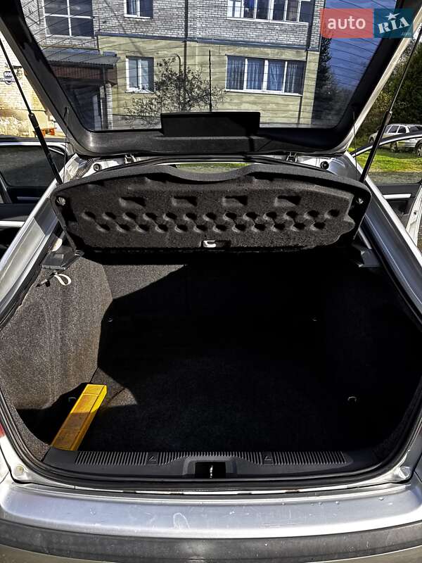 Лифтбек Skoda Octavia 2006 в Бориславе