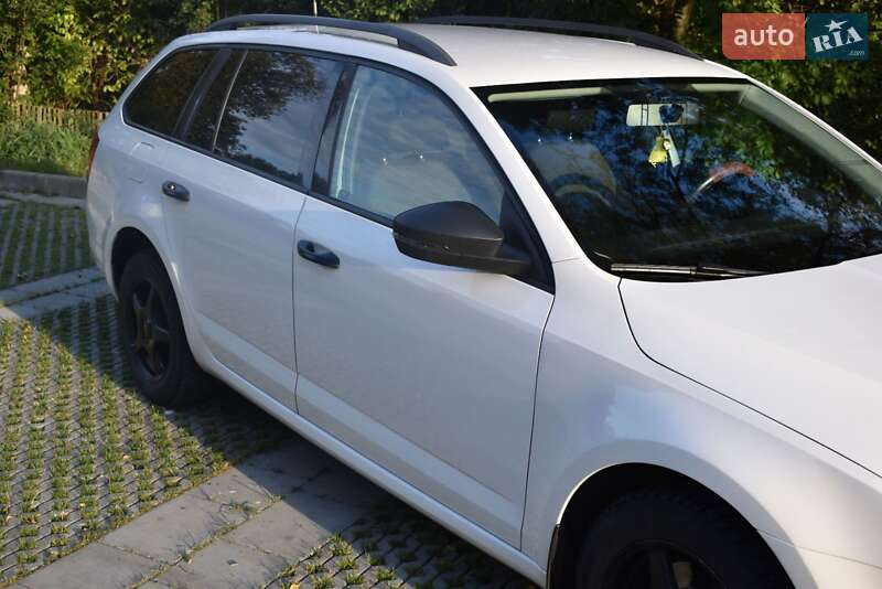 Универсал Skoda Octavia 2013 в Самборе