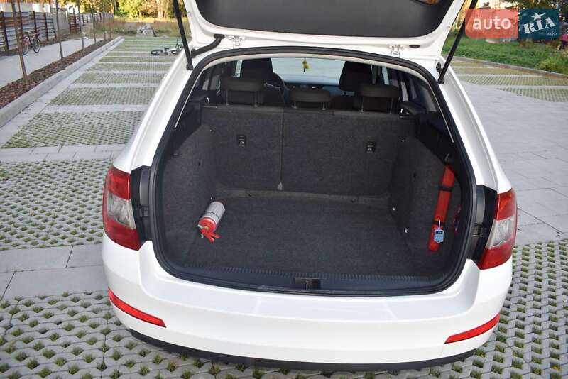 Универсал Skoda Octavia 2013 в Самборе