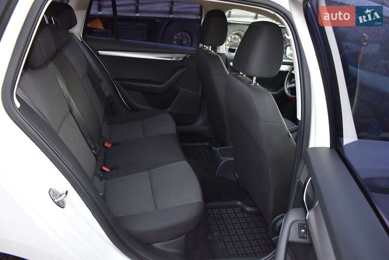 Универсал Skoda Octavia 2013 в Самборе