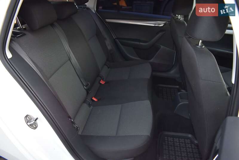 Универсал Skoda Octavia 2013 в Самборе