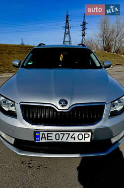 Універсал Skoda Octavia 2015 в Дніпрі