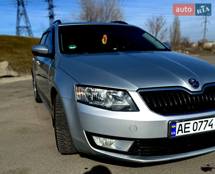 Універсал Skoda Octavia 2015 в Дніпрі фото 3 Універсал Skoda Octavia 2015 в Дніпрі