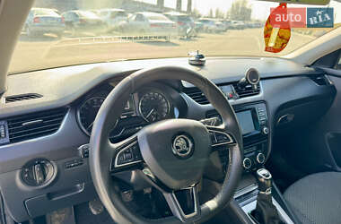 Універсал Skoda Octavia 2015 в Дніпрі