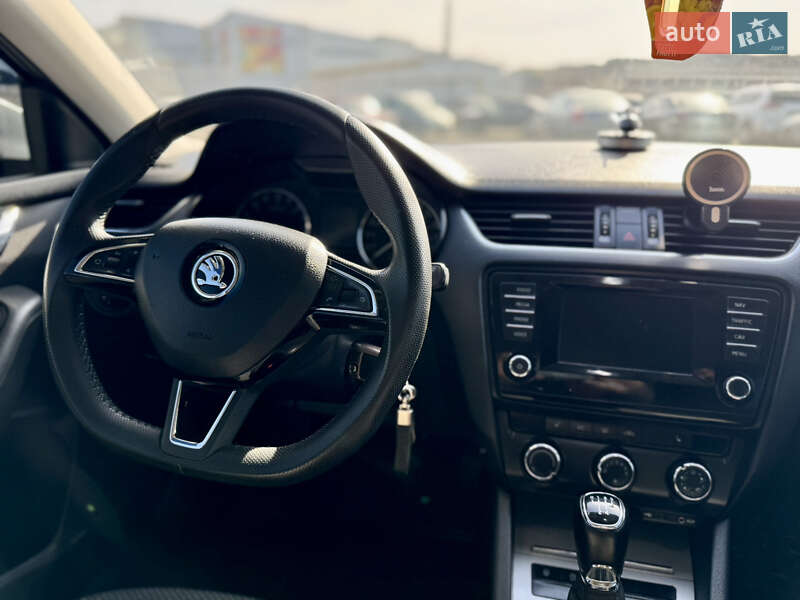 Універсал Skoda Octavia 2015 в Дніпрі фото 20 Універсал Skoda Octavia 2015 в Дніпрі