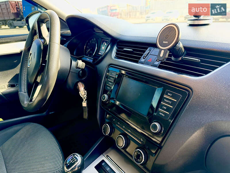 Універсал Skoda Octavia 2015 в Дніпрі фото 21 Універсал Skoda Octavia 2015 в Дніпрі