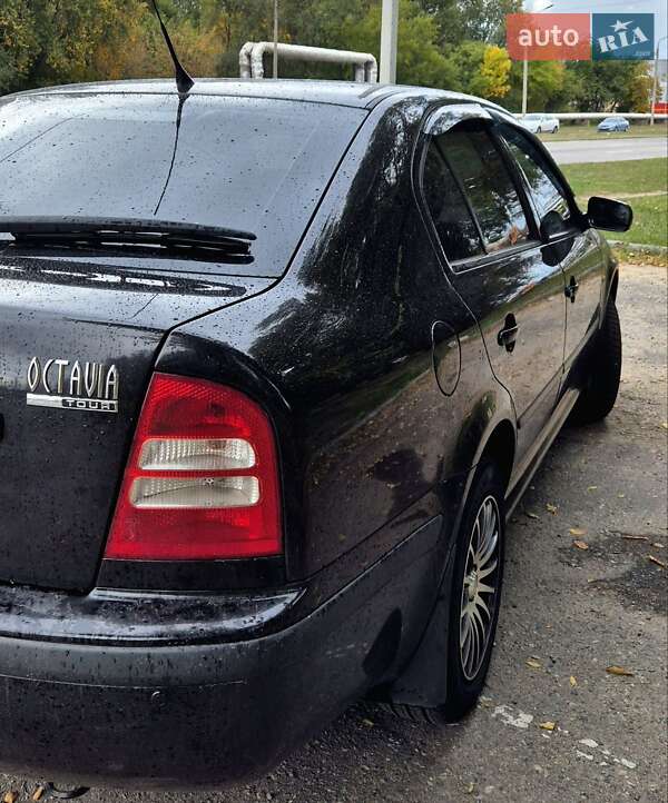 Лифтбек Skoda Octavia 2006 в Запорожье