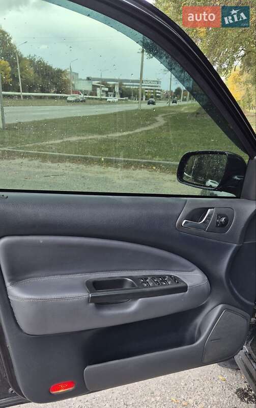 Лифтбек Skoda Octavia 2006 в Запорожье
