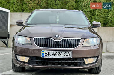 Лифтбек Skoda Octavia 2013 в 