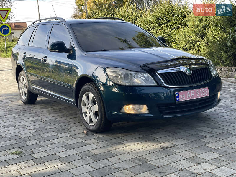 Универсал Skoda Octavia 2011 в Староконстантинове
