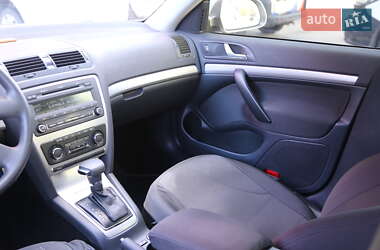 Лифтбек Skoda Octavia 2012 в 