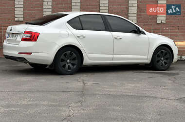 Лифтбек Skoda Octavia 2014 в 