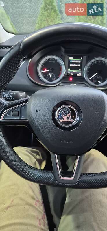 Лифтбек Skoda Octavia 2017 в Кропивницком