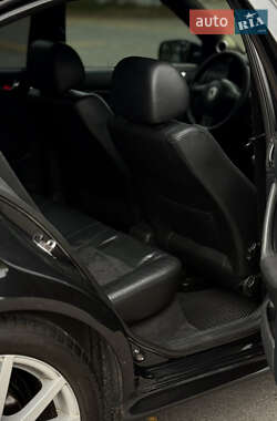 Лифтбек Skoda Octavia 2005 в 