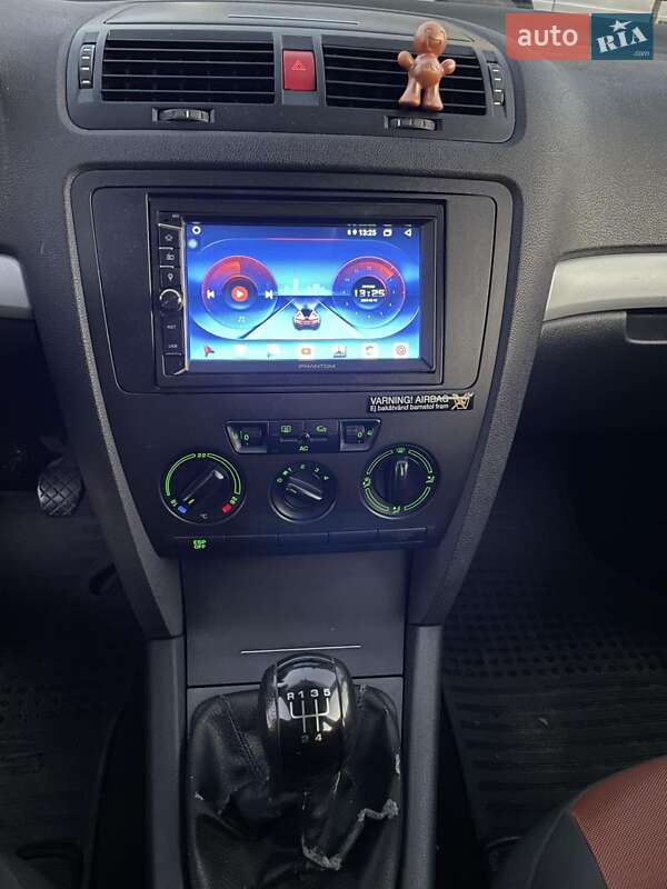 Ліфтбек Skoda Octavia 2004 в Чернігові фото 6 Ліфтбек Skoda Octavia 2004 в Чернігові