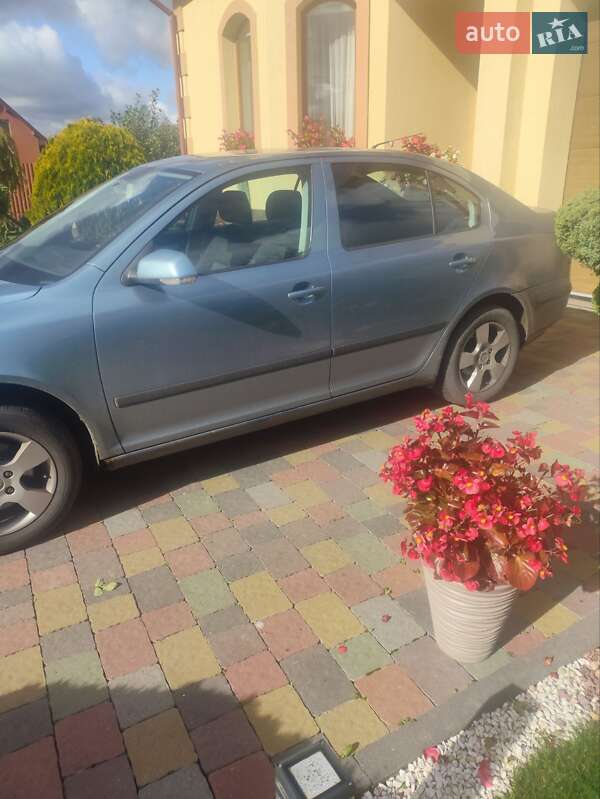Ліфтбек Skoda Octavia 2009 в Луцьку