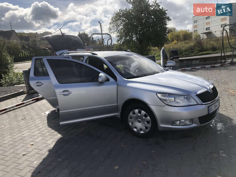 Универсал Skoda Octavia 2011 в Львове фото 3 Универсал Skoda Octavia 2011 в Львове