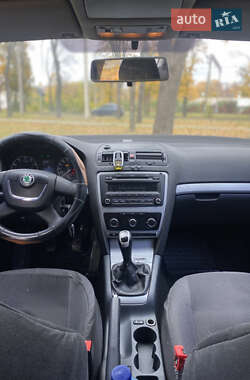 Лифтбек Skoda Octavia 2012 в 